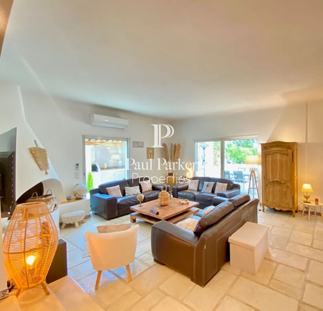 Villa in Maurice Jeanpierre, Le Cannet, France 3 - 17902464