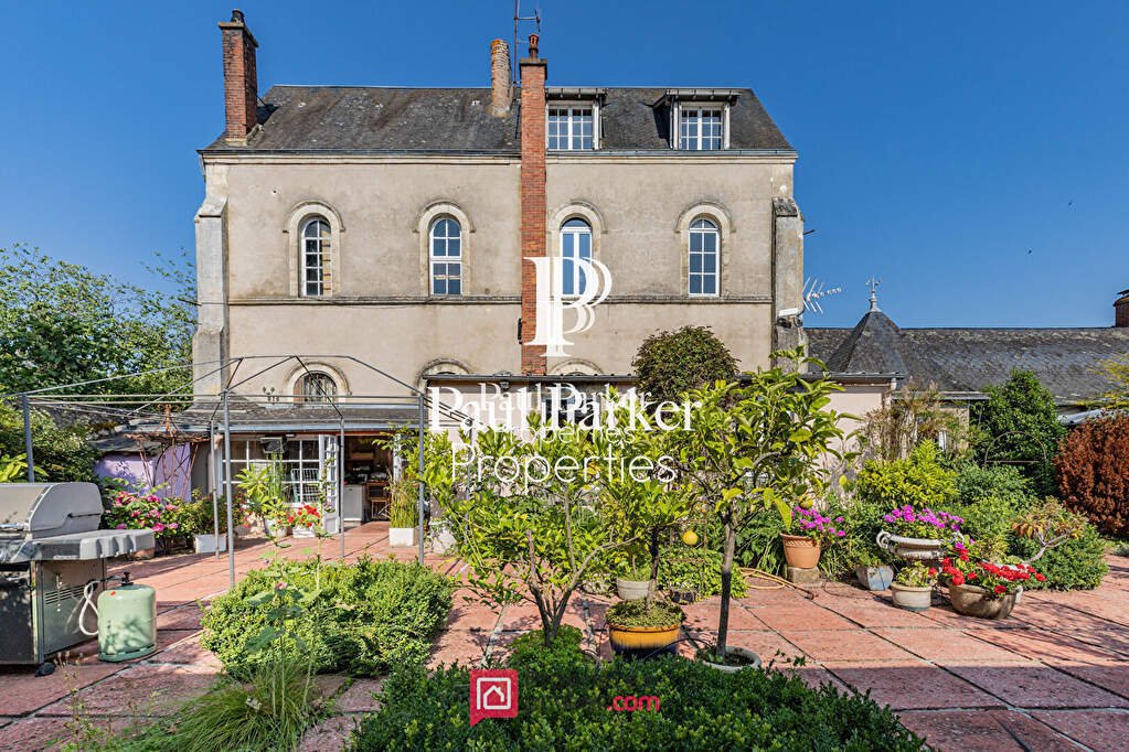 Villa in Saint-Symphorien, Pays de la Loire, France 3 - 17902338