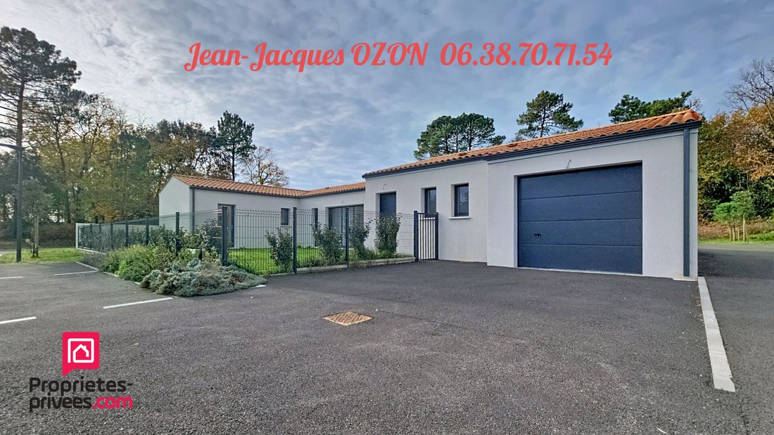 Villa in Les Mathes, Nouvelle-Aquitaine, France 1 - 17902398