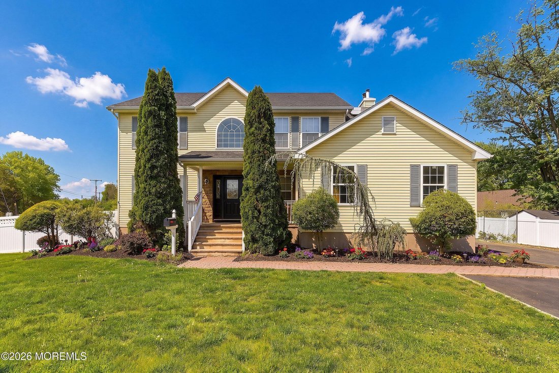 House in Monroe Township, New Jersey, United States 2 - 17902957