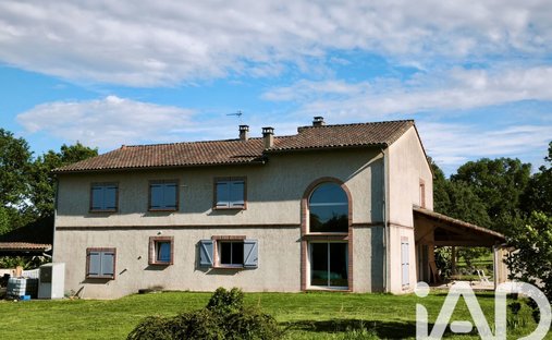 House in Saverdun, Occitania, France 1