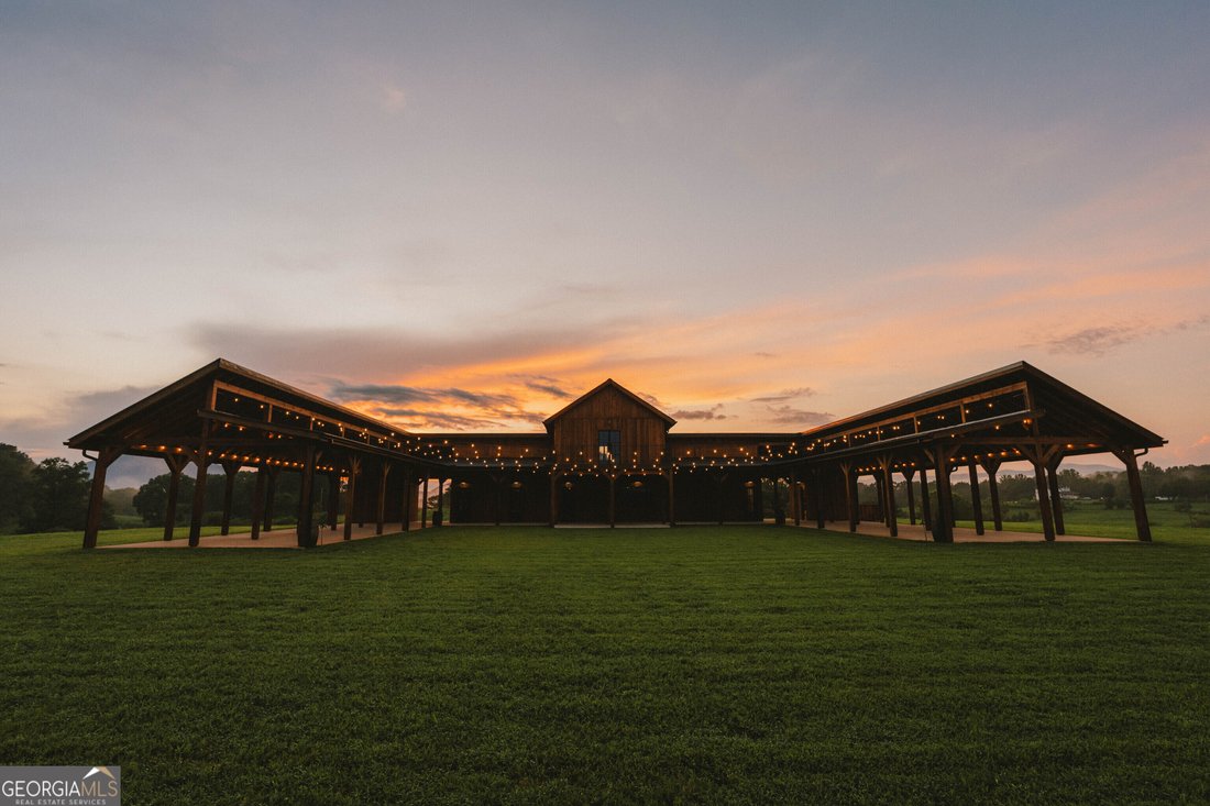 Farm Ranch in Clarkesville, Georgia, United States 3 - 17902991