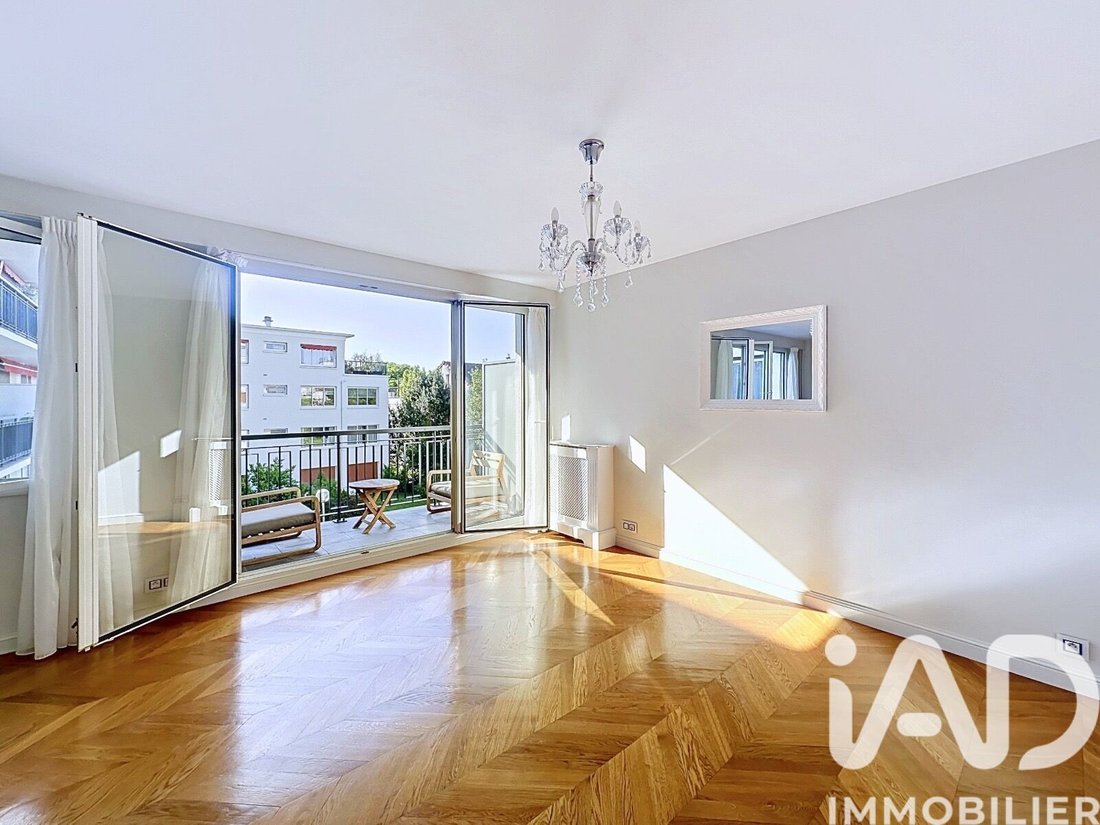 Apartment in Plateau Ouest, Suresnes, France 1 - 17545831