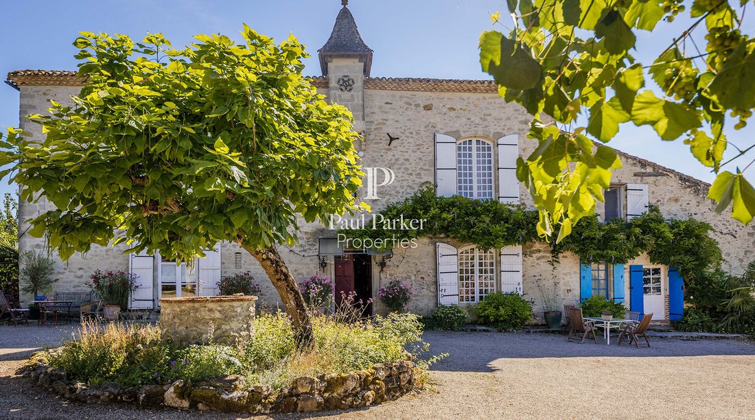 Villa in Zone Rurale Nord, Villeneuve-sur-Lot, France 1 - 17902492