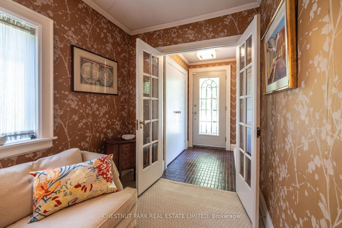 House in Toronto, Ontario, Canada 3 - 17902902