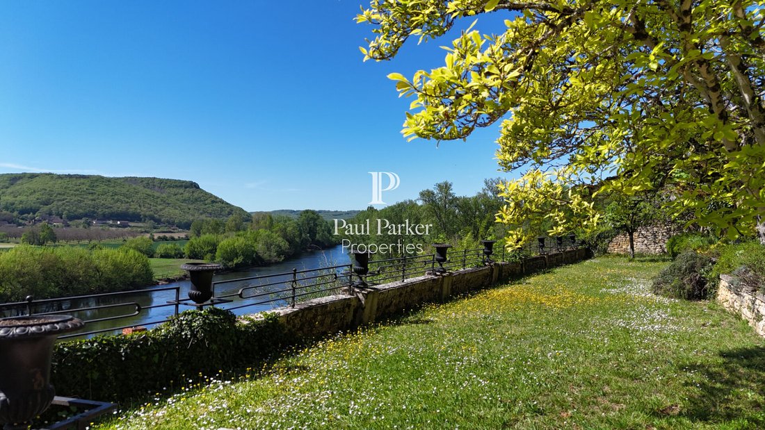 Villa in Beynac-et-Cazenac, Nouvelle-Aquitaine, France 2 - 17902376