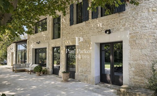 Villa in Saint-Rémy-de-Provence, Provence-Alpes-Côte d'Azur, France 1
