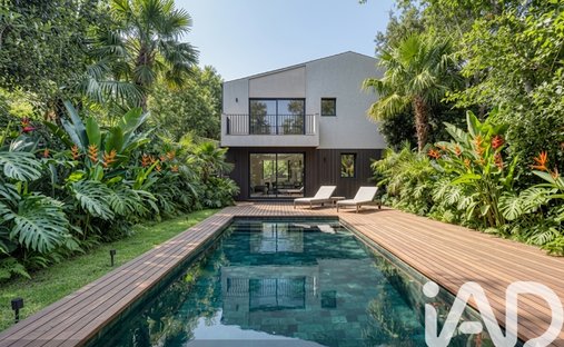 House in Le Genette, La Rochelle, France 1