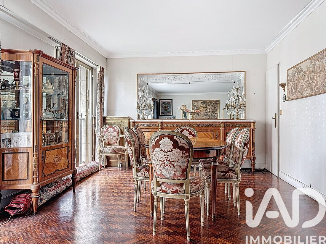 Apartment in Montreuil, Versailles, France 4 - 17903545