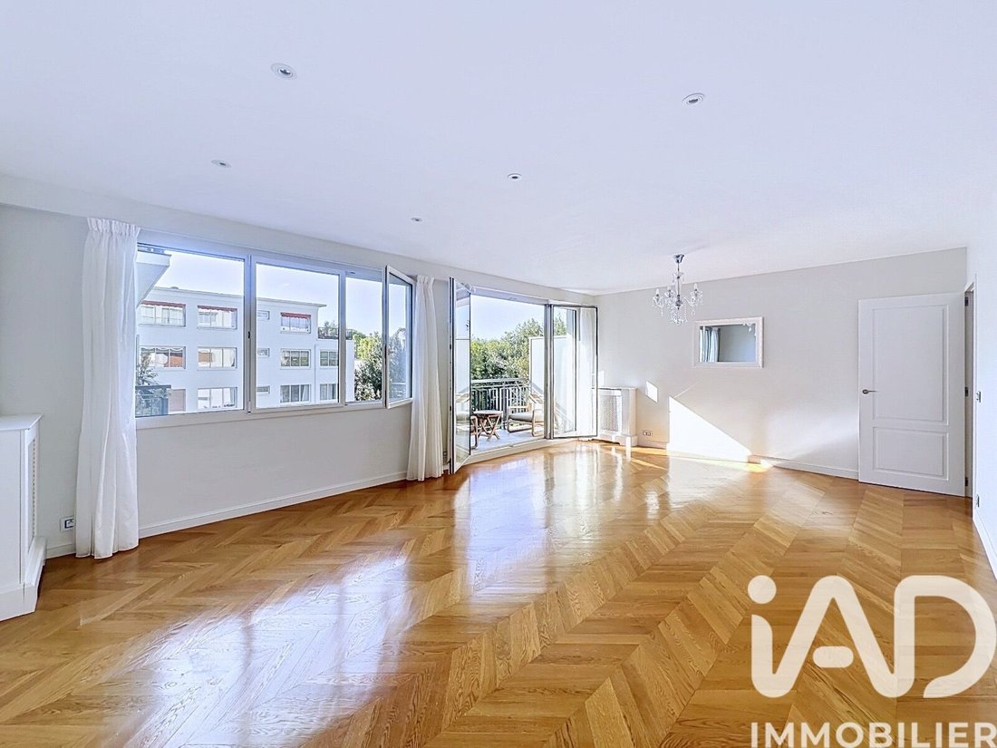 Apartment in Plateau Ouest, Suresnes, France 2 - 17545831