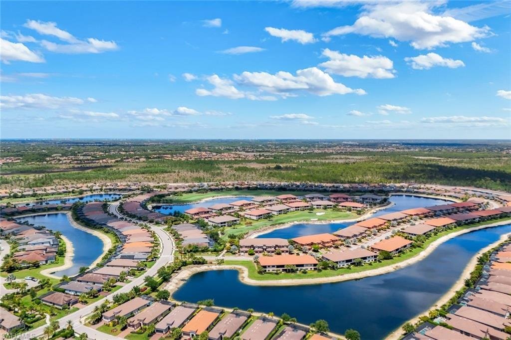 Condo in Naples, Florida, United States 1 - 17902886