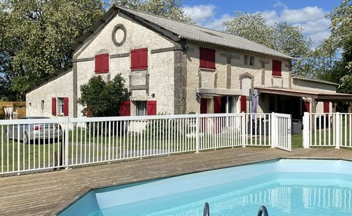 House in Le Fraysse, Occitania, France 1