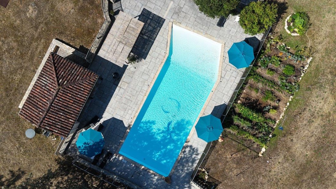 Villa in Gourdon, Occitania, France 4 - 17902414