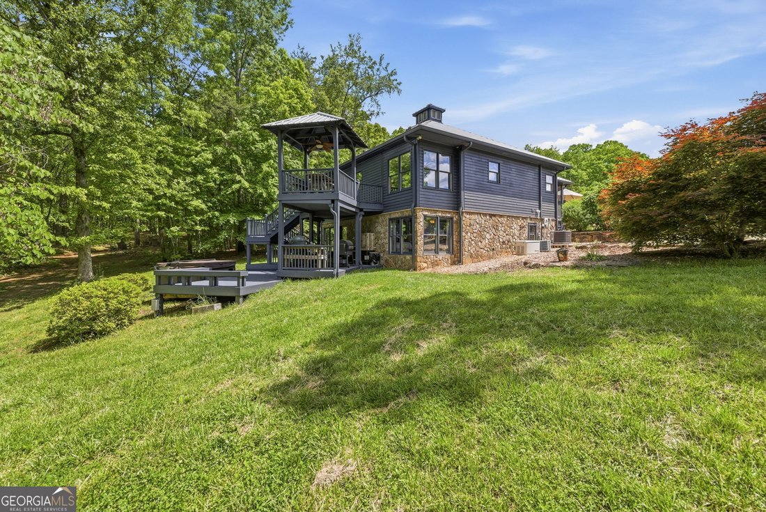 Farm Ranch in Clarkesville, Georgia, United States 2 - 17902969