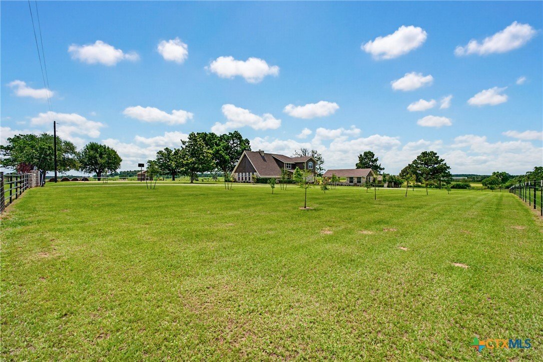 House in Davilla, Texas, United States 2 - 17902925