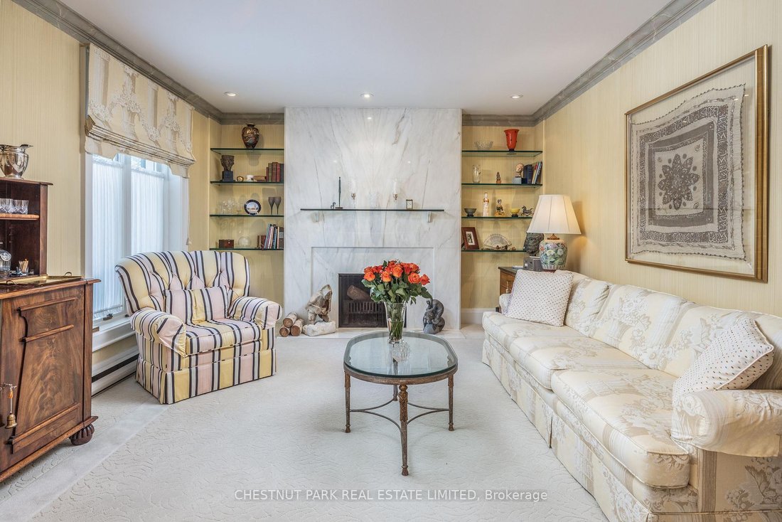 House in Toronto, Ontario, Canada 5 - 17902902
