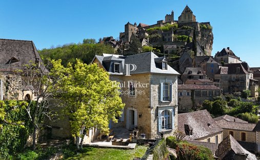 Villa in Beynac-et-Cazenac, Nouvelle-Aquitaine, France 1