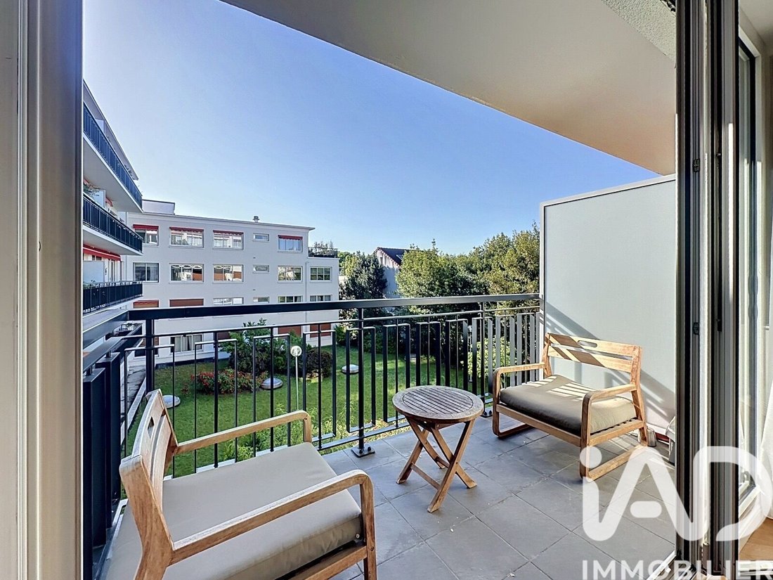 Apartment in Plateau Ouest, Suresnes, France 3 - 17545831