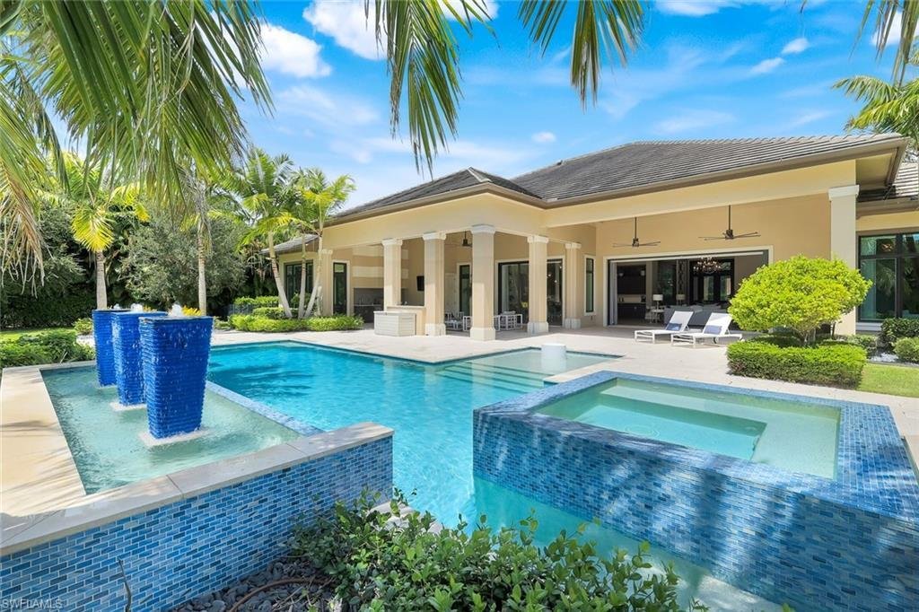 House in Naples, Florida, United States 1 - 16107223