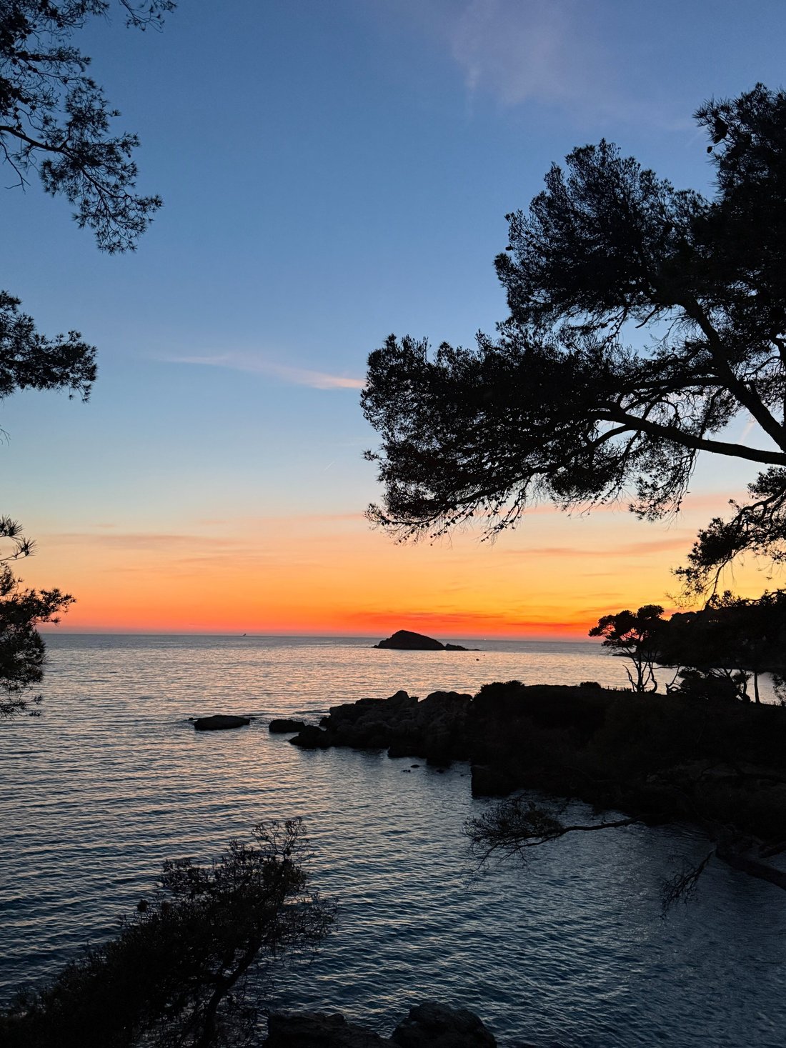 Land in Beaucours-La Gorguette-La Morvenede, Sanary-sur-Mer, France 4 - 17902579