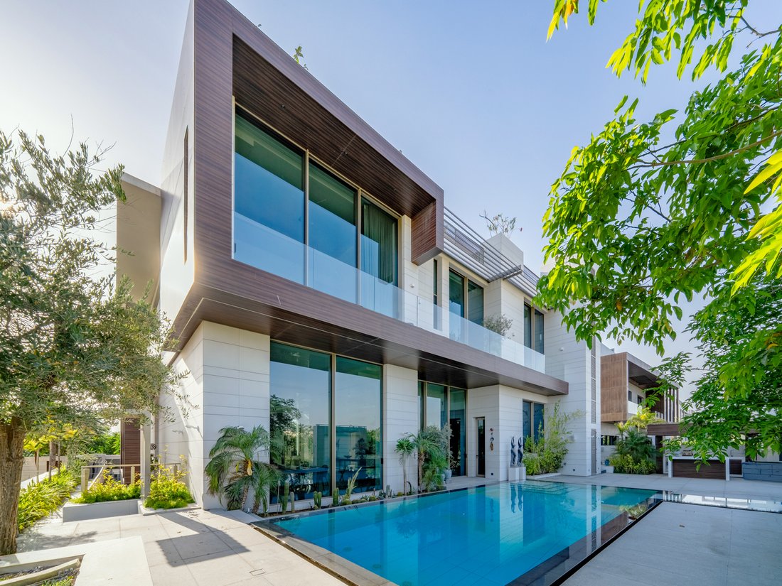 Villa in Hadaeq Sheikh Mohammed Bin Rashid, Dubai, United Arab Emirates 1 - 17903071