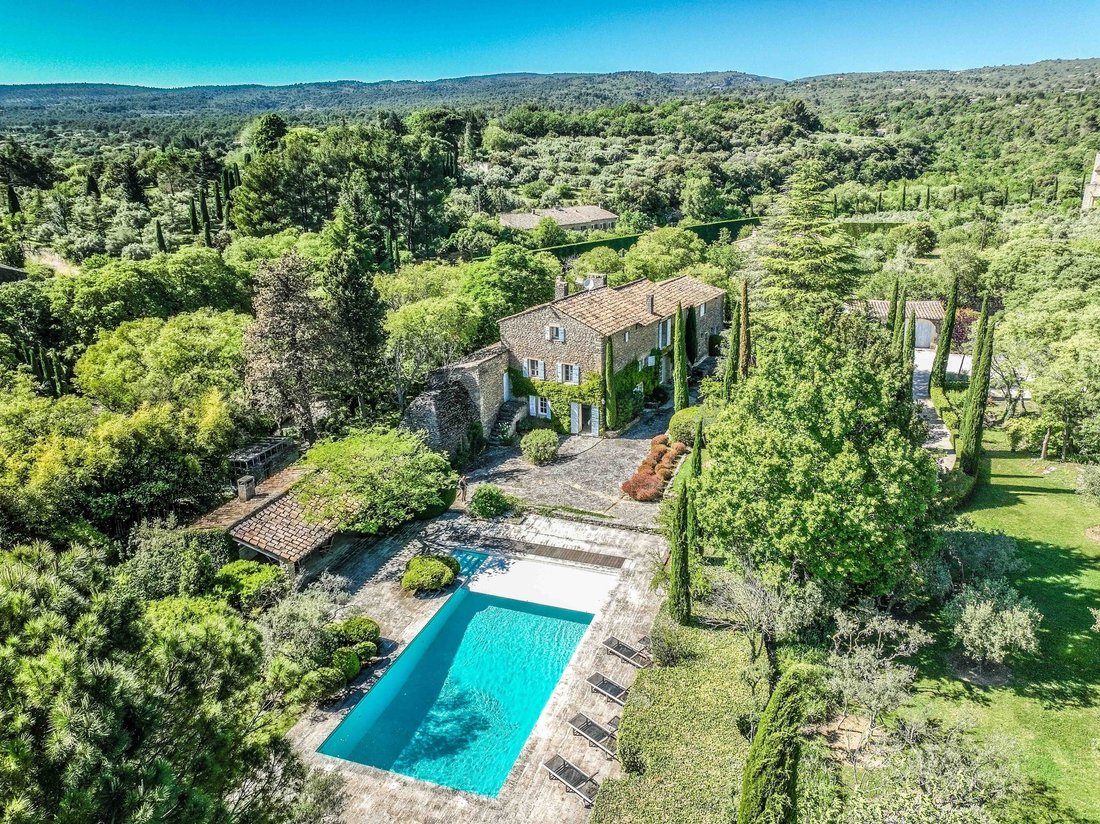 House in Gordes, Provence-Alpes-Côte d'Azur, France 1 - 17893201