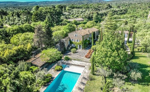 Maison à Gordes, Provence-Alpes-Côte d'Azur, France 1