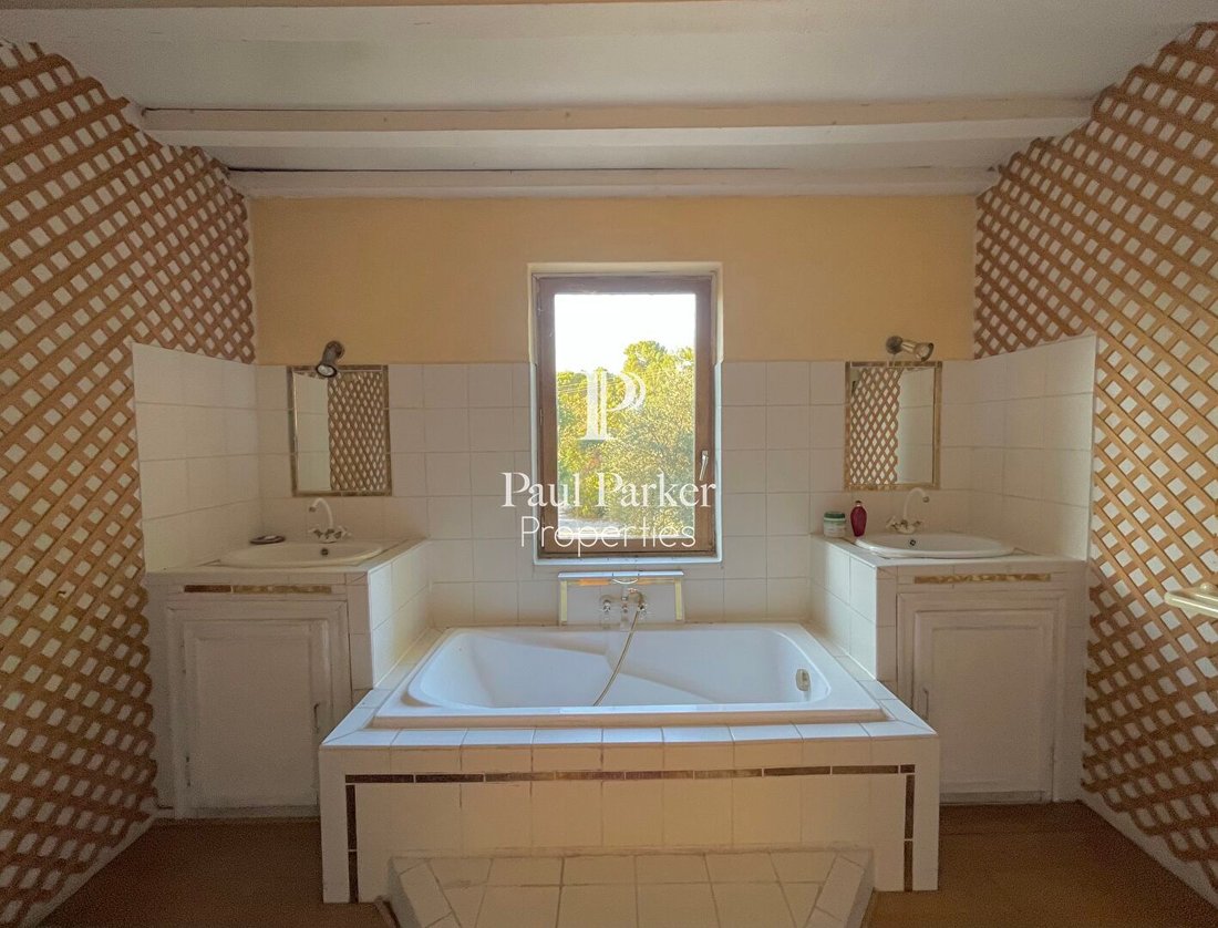 Villa in Comtale-Cente-Cours Mirabeau, Aix-en-Provence, France 5 - 17902437