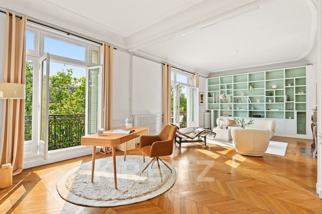 Apartment in Gros Caillou, Paris 7e Arrondissement, Paris 3 - 17902623