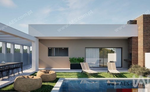 Townhouse in Fernao Ferro, Setubal, Portugal 1