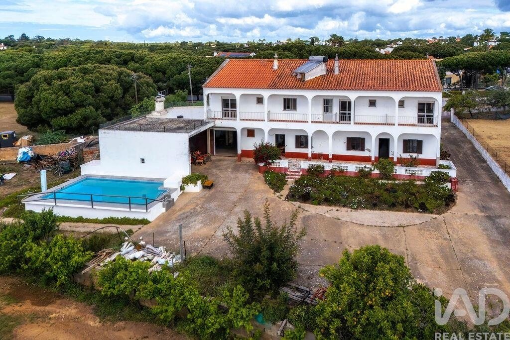 Townhouse in Loule (Sao Sebastiao), Algarve, Portugal 1 - 17903133