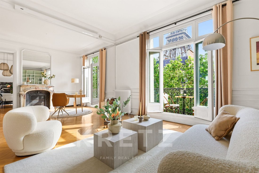 Apartment in Gros Caillou, Paris 7e Arrondissement, Paris 2 - 17902623