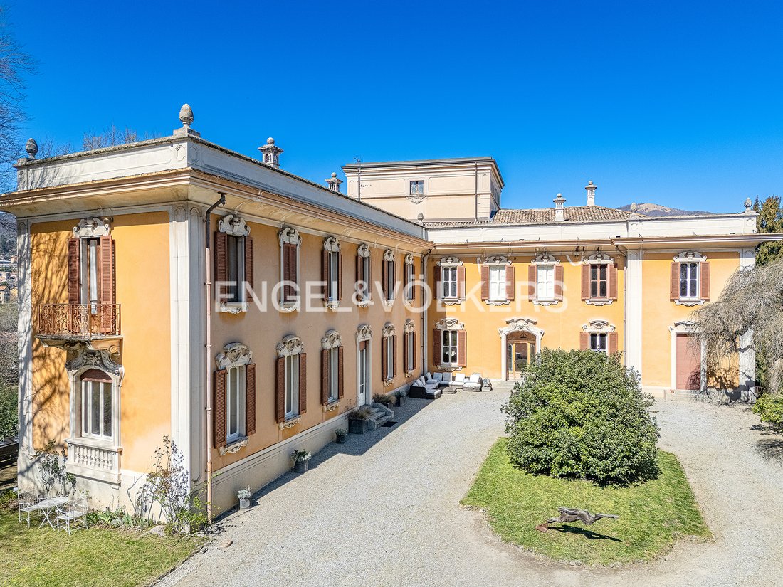 Villa in Albavilla, Lombardy, Italy 1 - 17903355