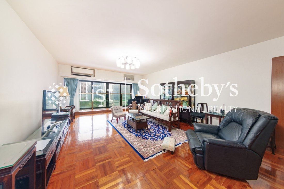 Apartment in Mid-Levels Central, Hong Kong 3 - 17903681