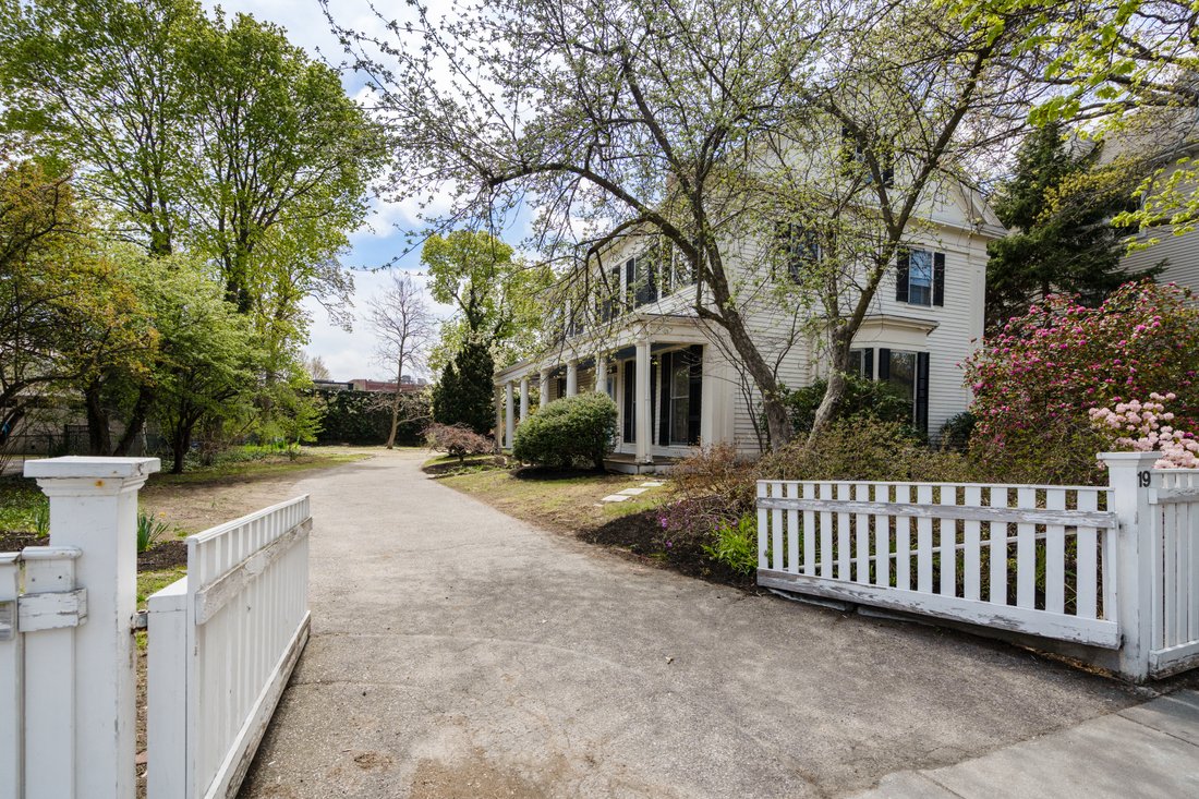 Apartment in Brookline, Massachusetts, United States 3 - 17903835