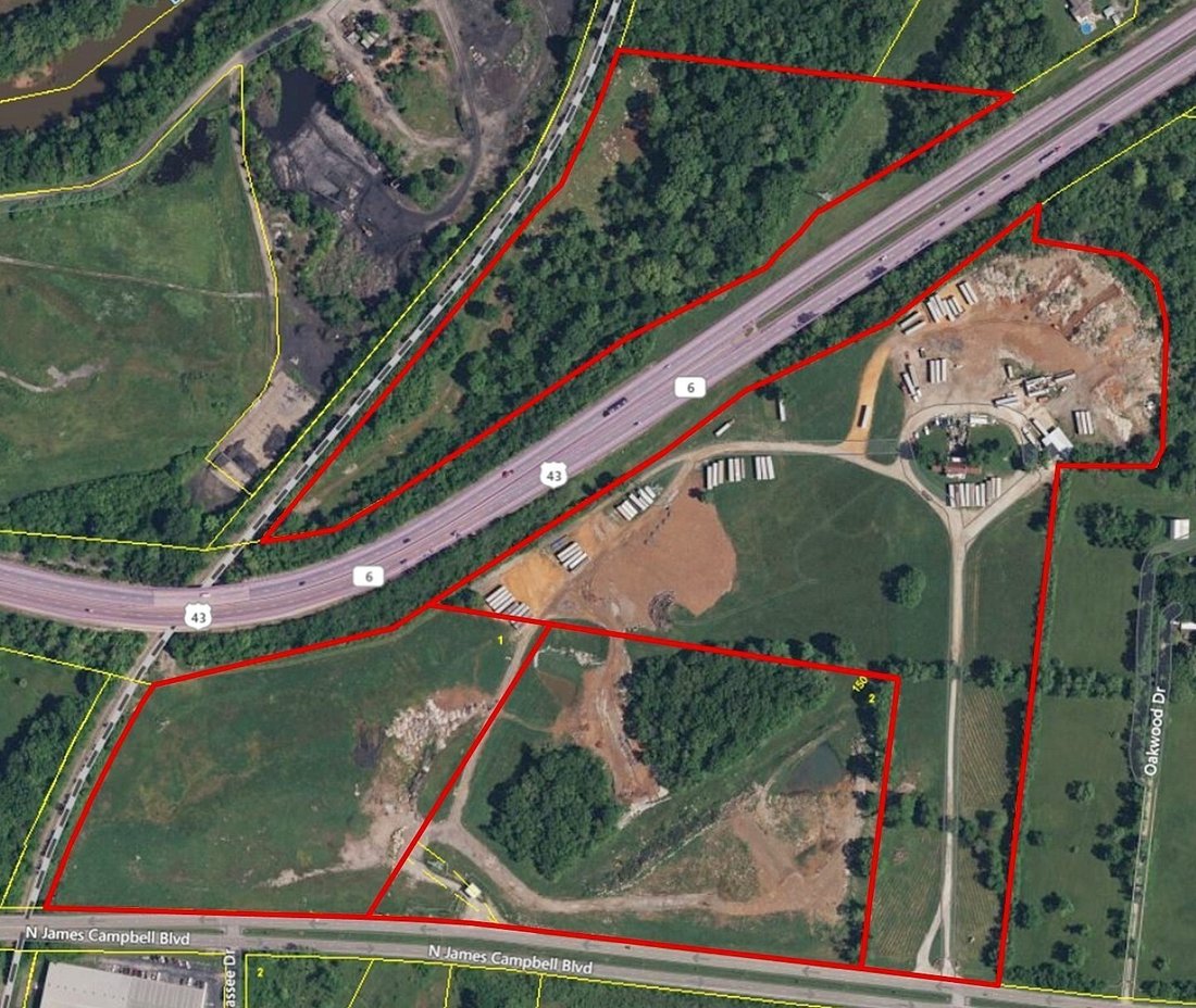 Land in Columbia, Tennessee, United States 1 - 17903048