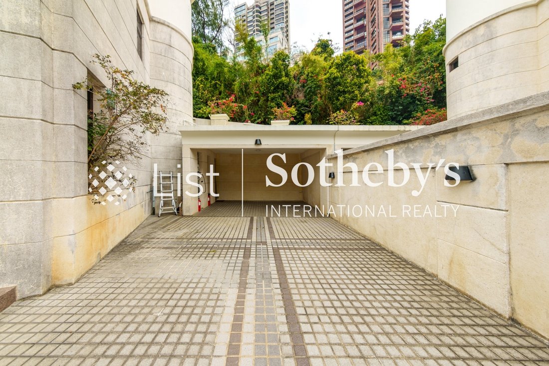 Apartment in Deep Water Bay, Hong Kong 3 - 17903689