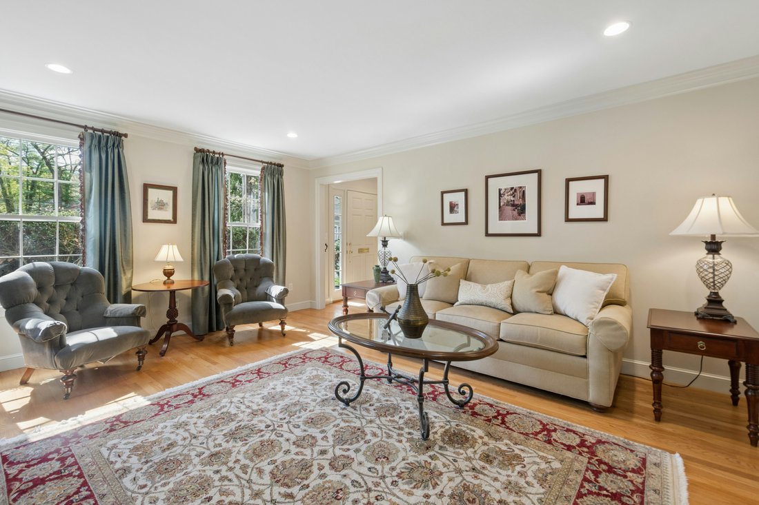 House in Lexington, Massachusetts, United States 4 - 17903225
