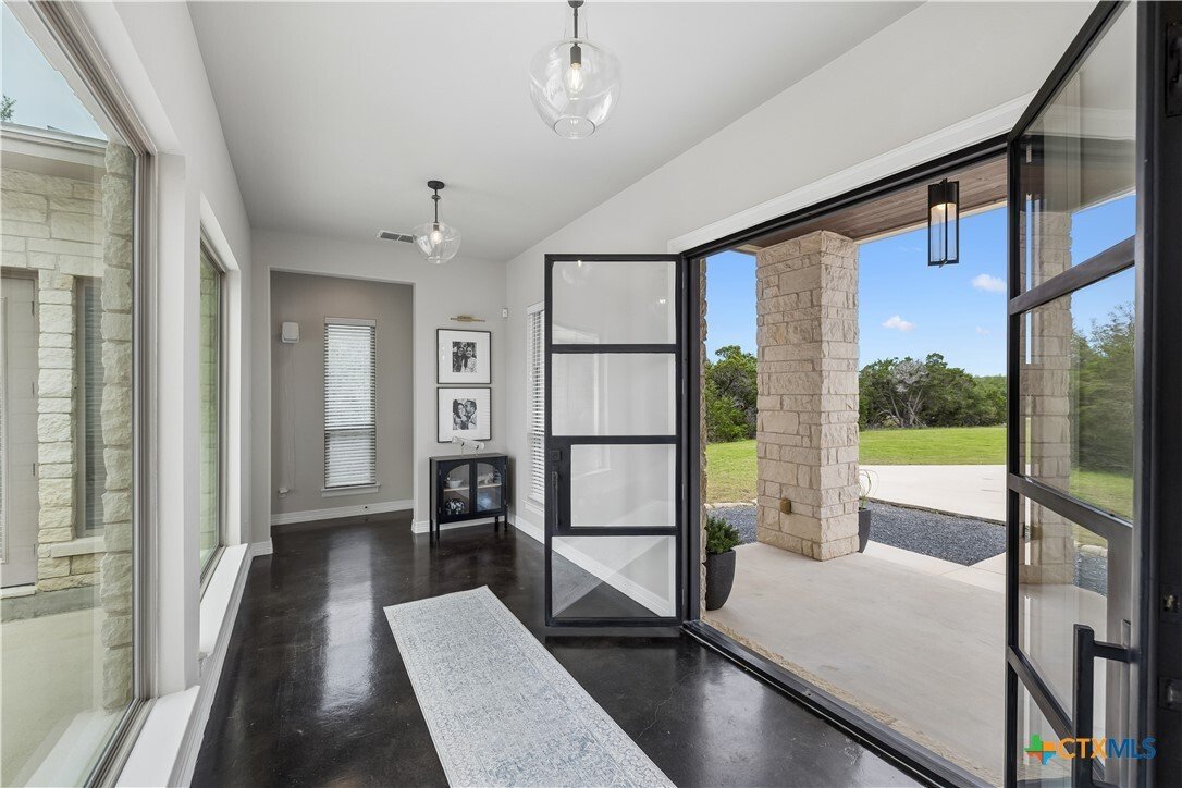 House in Canyon Lake, Texas, United States 4 - 17903156