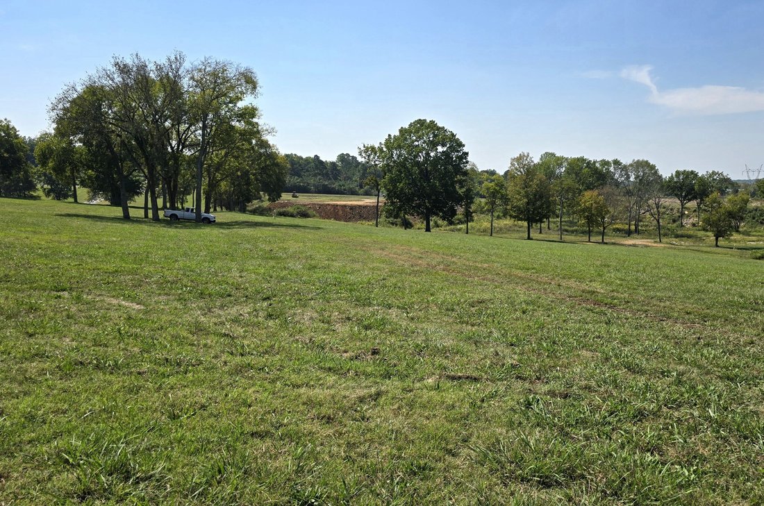 Land in Columbia, Tennessee, United States 5 - 17903053