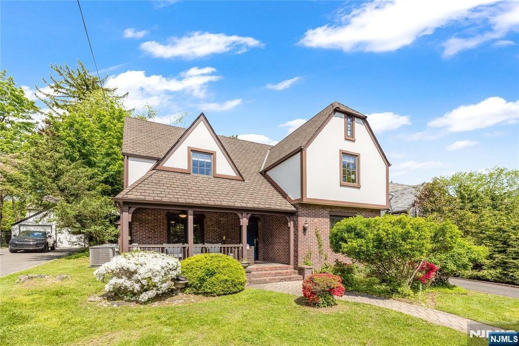 House in Englewood, New Jersey, United States 2 - 17903070