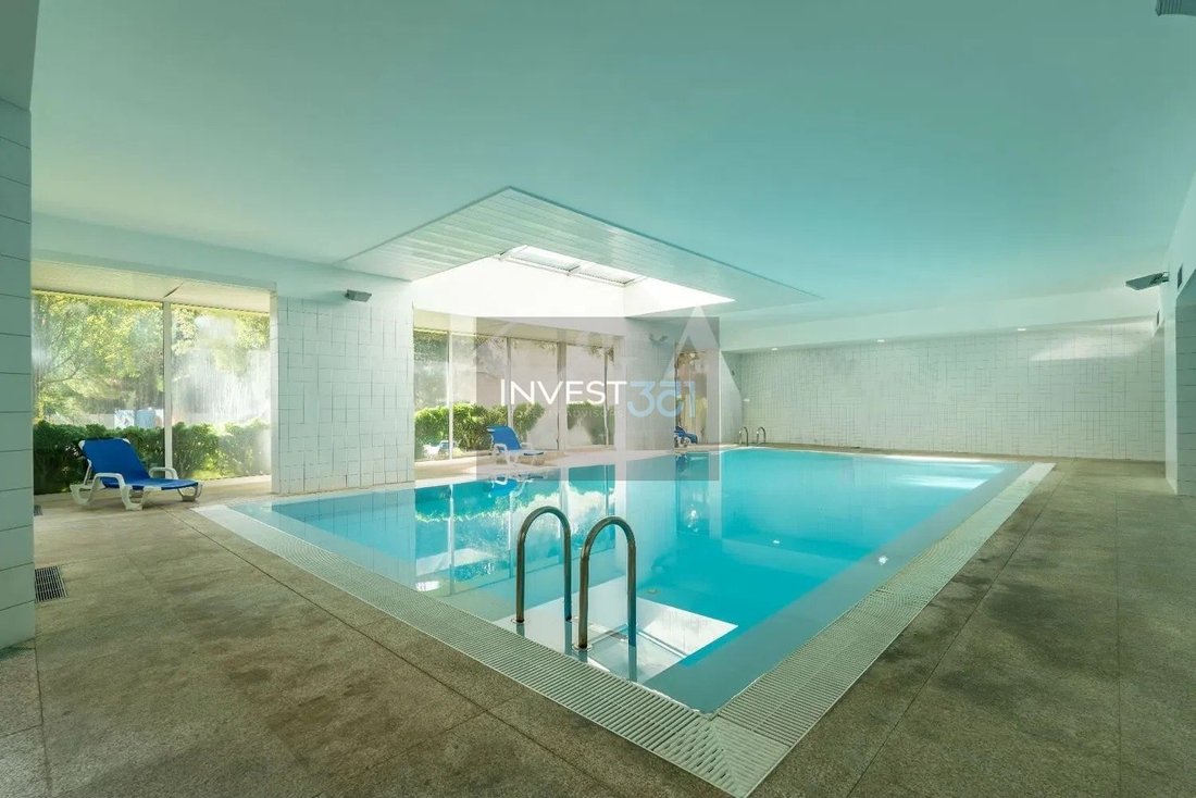 Apartment in Lordelo do Ouro e Massarelos, Porto District, Portugal 2 - 17903448
