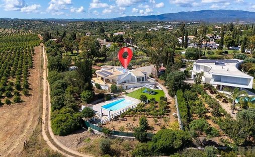 Villa a Mexilhoeira Grande, Algarve, Portogallo 1