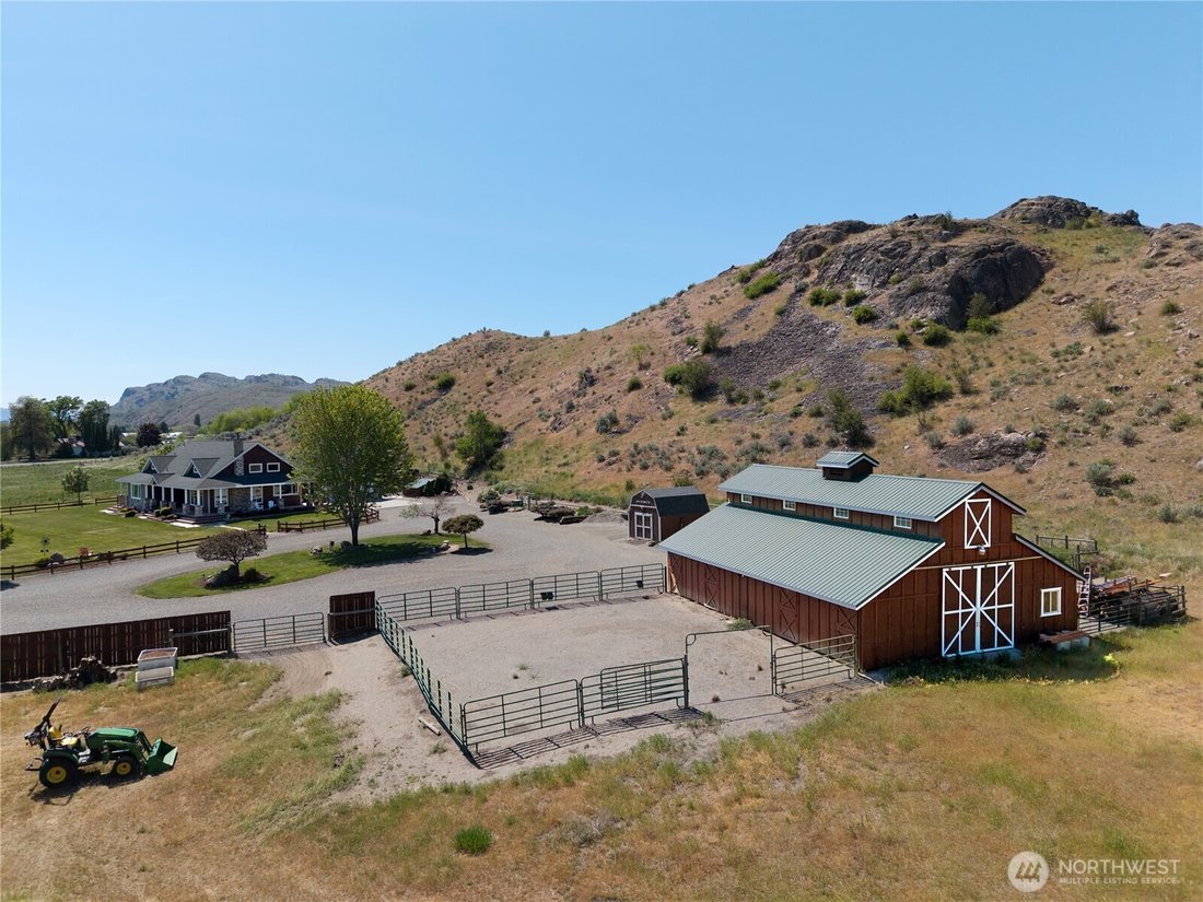 House in Omak, Washington, United States 5 - 17903086