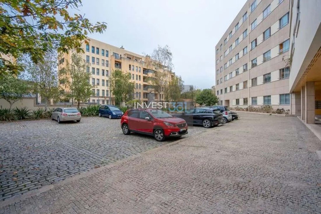 Apartment in Lordelo do Ouro e Massarelos, Porto District, Portugal 4 - 17903448