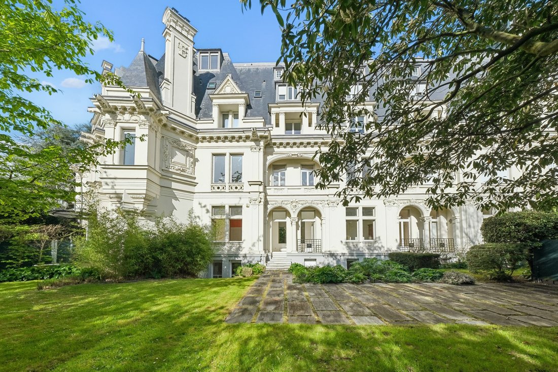 Apartment in La Plaine des Sablons, Neuilly-sur-Seine, France 1 - 17903452