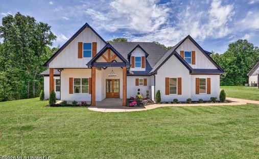House in Byhalia, Mississippi, United States 1
