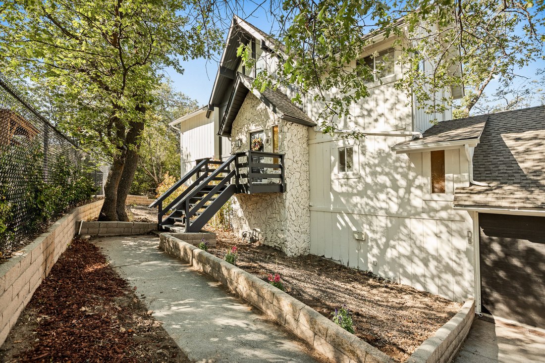 Lake Arrowhead, California, United States 2 - 17903527