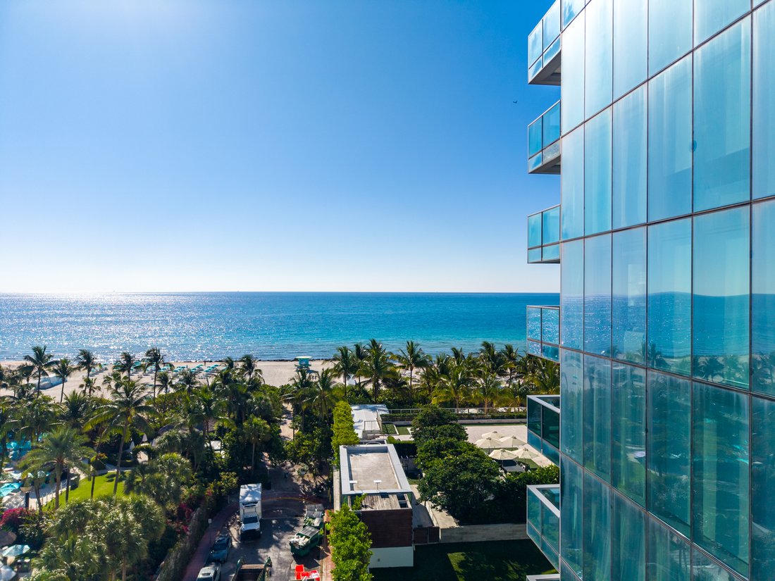 Condo in Miami Beach, Florida, United States 1 - 17903845