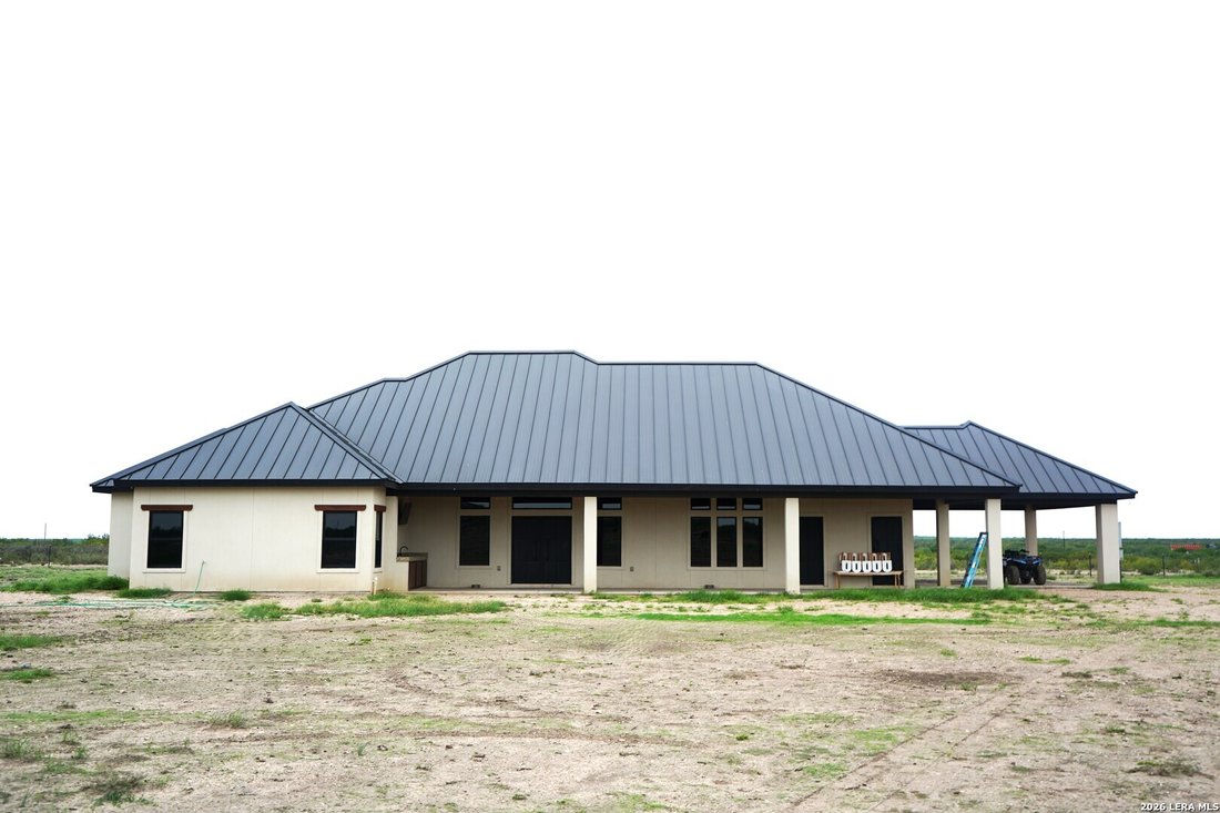 House in Eagle Pass, Texas, United States 5 - 17903099